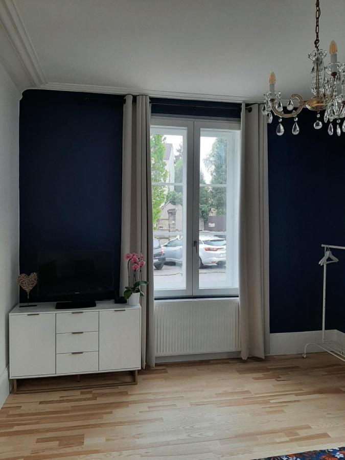 Suite Yves Klein - Proche Gare Et Centre-Ville- Entree Privee 르미르몽 외부 사진